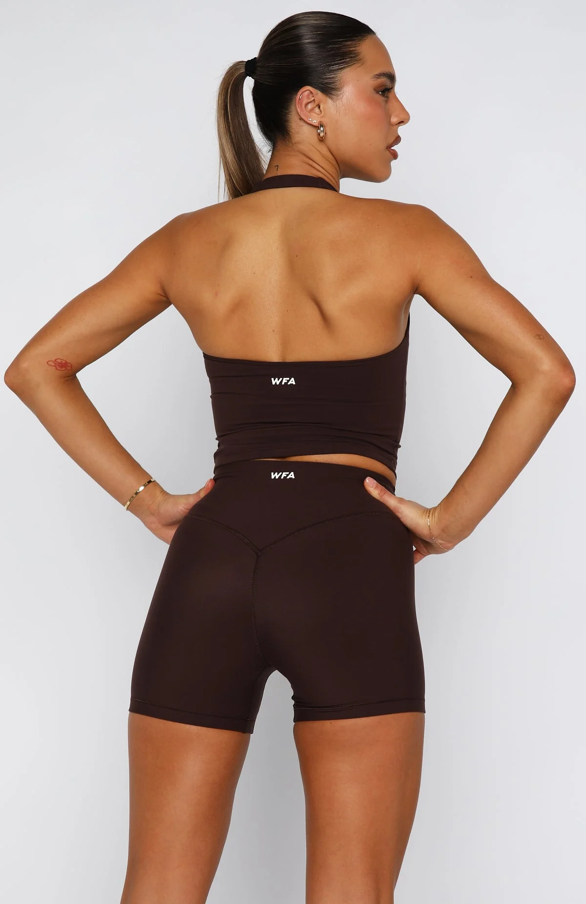 Keep Up High Waisted Shorts 4" Dark Chocolate - Image 5