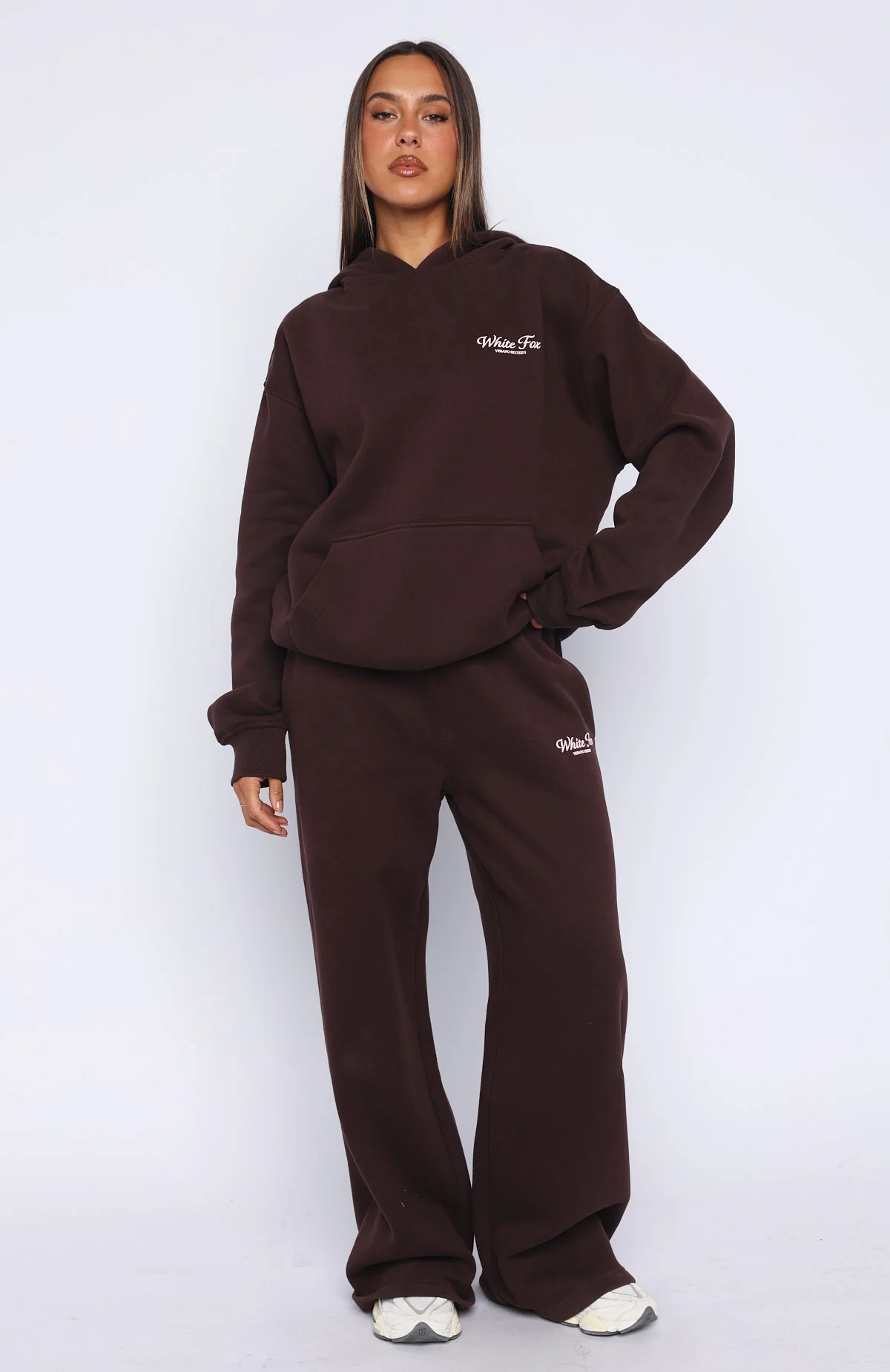 Verano Sixteen Lilia Wide Leg Sweatpants Chocolate - Image 2